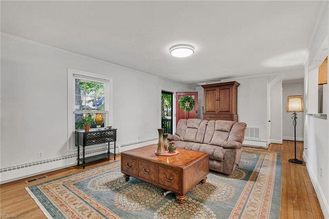 214 Selden RD, Newport News, VA 23606