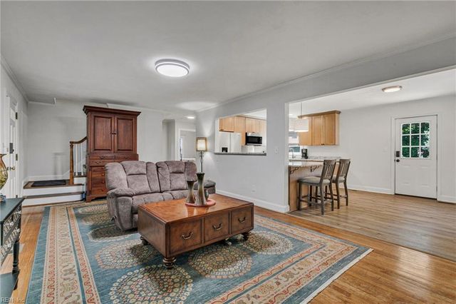 214 Selden RD, Newport News, VA 23606
