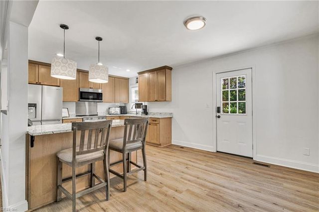 214 Selden RD, Newport News, VA 23606