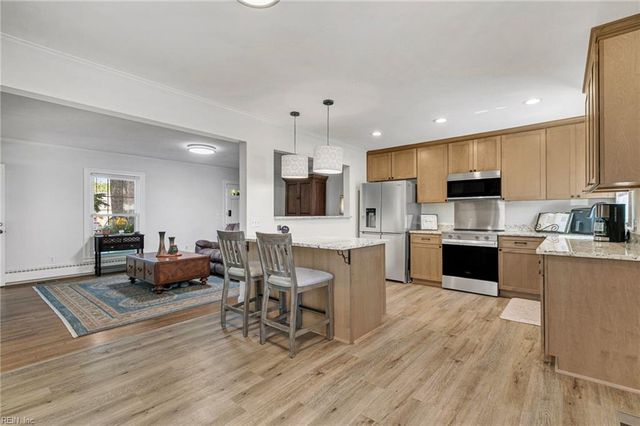214 Selden RD, Newport News, VA 23606