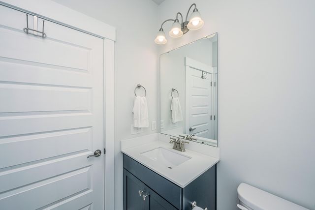 6180 Wilkes Pond Drive, Hollywood, SC 29449