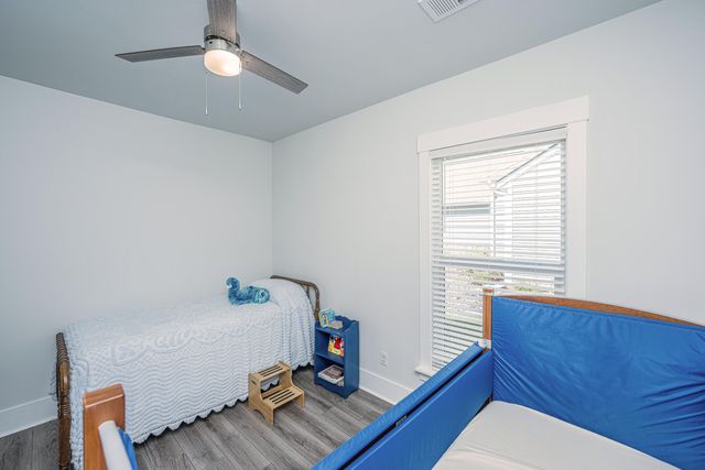 6180 Wilkes Pond Drive, Hollywood, SC 29449