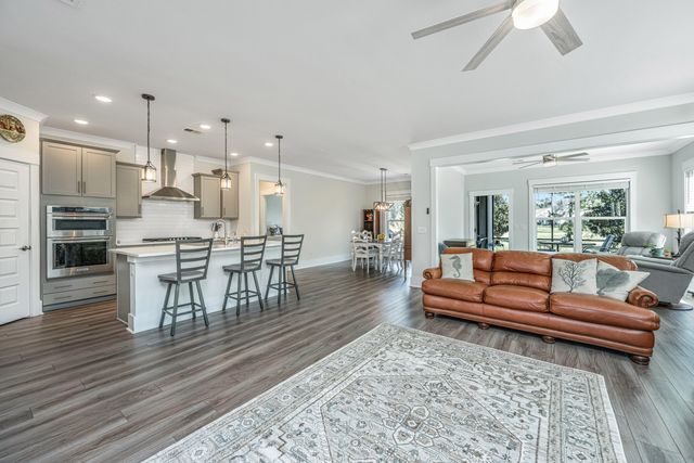 6180 Wilkes Pond Drive, Hollywood, SC 29449