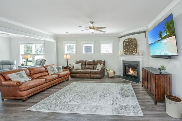 6180 Wilkes Pond Drive, Hollywood, SC 29449