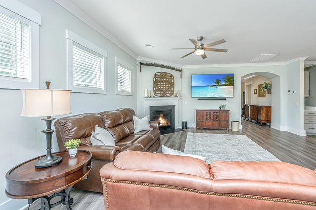 6180 Wilkes Pond Drive, Hollywood, SC 29449