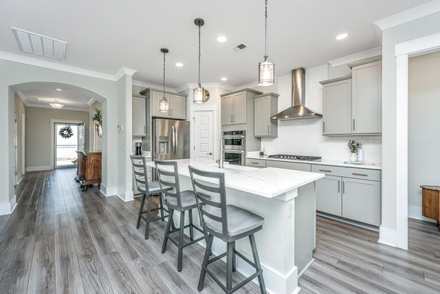 6180 Wilkes Pond Drive, Hollywood, SC 29449