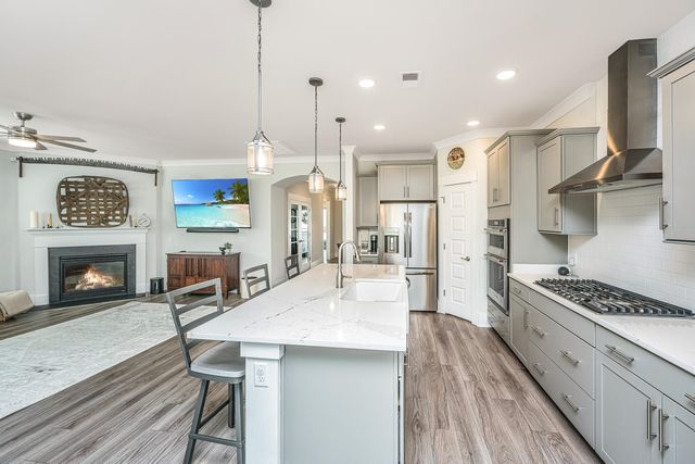 6180 Wilkes Pond Drive, Hollywood, SC 29449