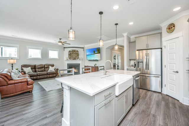 6180 Wilkes Pond Drive, Hollywood, SC 29449