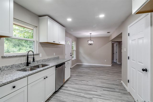 2660 Kellogg Avenue, Dallas, TX 75216