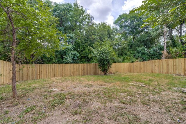2660 Kellogg Avenue, Dallas, TX 75216