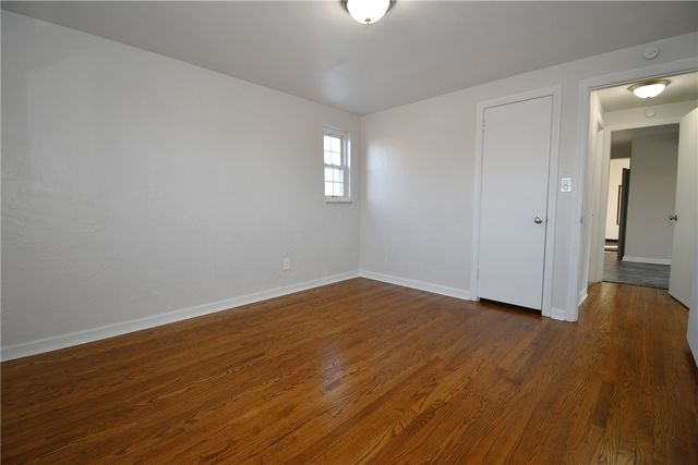 217 Oaklyn Rd, Bethel Park, PA 15102