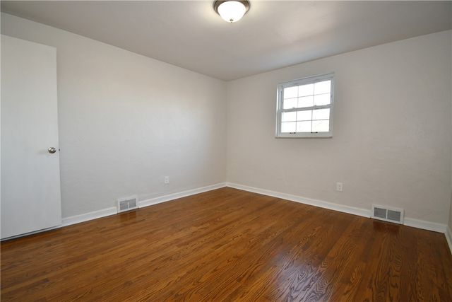 217 Oaklyn Rd, Bethel Park, PA 15102