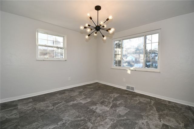 217 Oaklyn Rd, Bethel Park, PA 15102