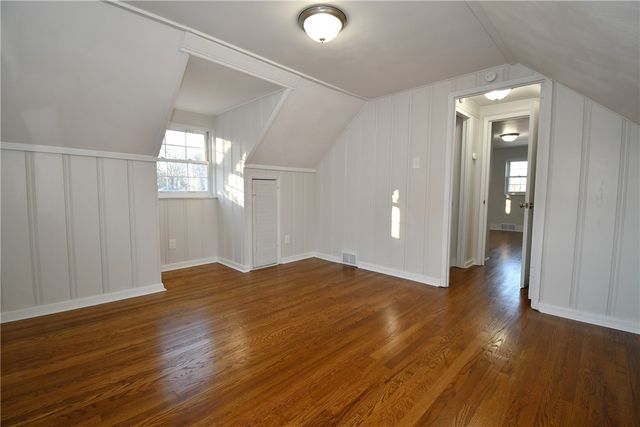 217 Oaklyn Rd, Bethel Park, PA 15102