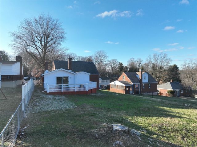 217 Oaklyn Rd, Bethel Park, PA 15102