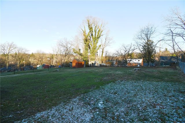 217 Oaklyn Rd, Bethel Park, PA 15102