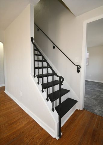 217 Oaklyn Rd, Bethel Park, PA 15102