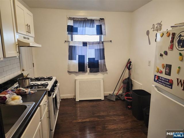 490 Beverly Road C4, Teaneck, NJ 07666