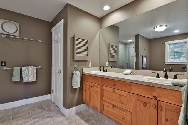 333 Music Mountain Road, Stockbridge, VT 05772