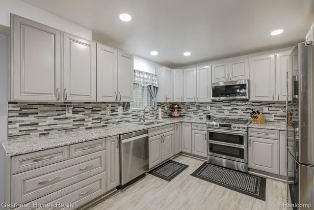 12364 Morrish Road, Montrose Charter Township, MI 48420