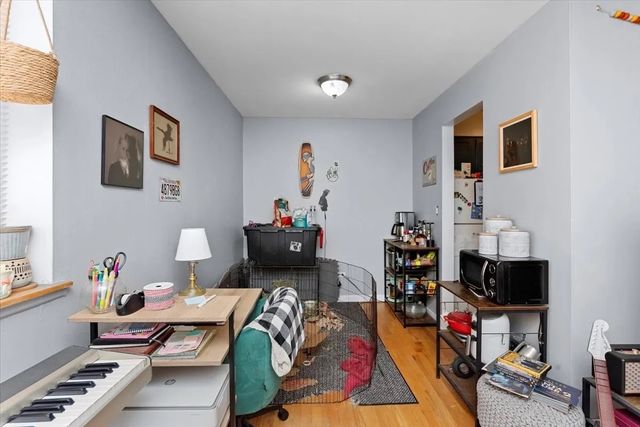 541 W OAKDALE Avenue 320, Chicago, IL 60657