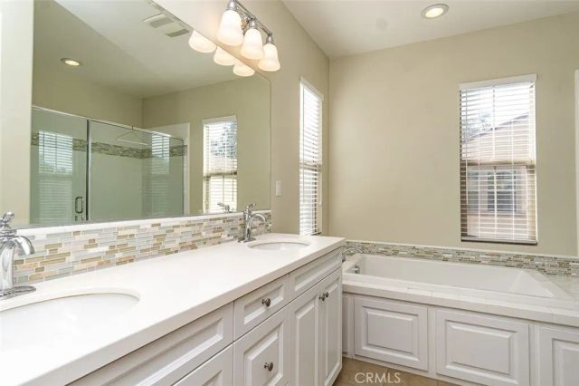 61 Sacred, Irvine, CA 92618