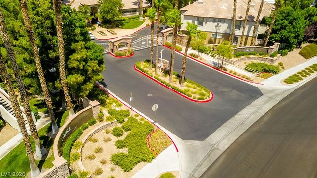 1709 King James Street 203, Las Vegas, NV 89144