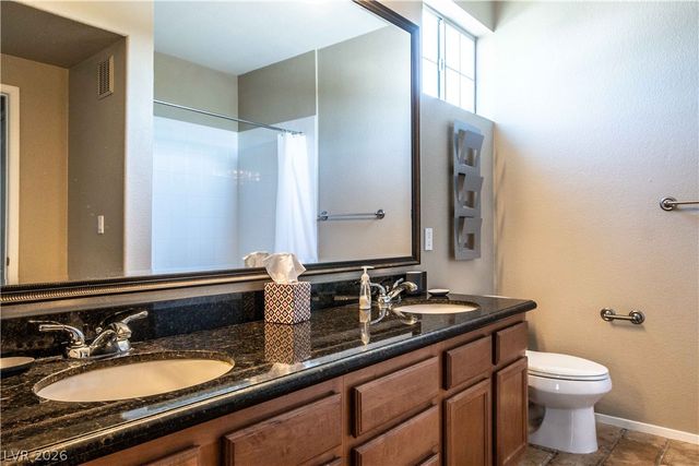 1709 King James Street 203, Las Vegas, NV 89144