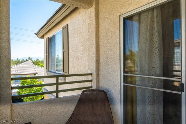 1709 King James Street 203, Las Vegas, NV 89144
