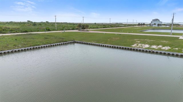 4 Teakettle, Hitchcock, TX 77563