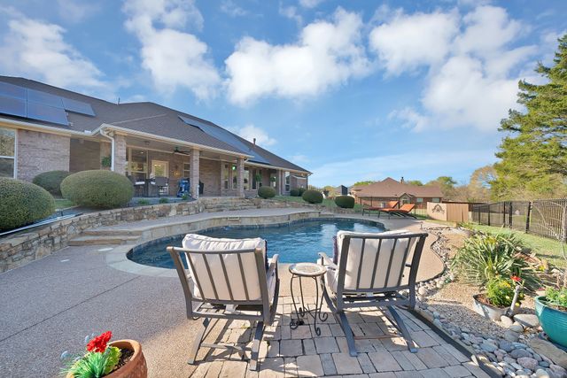 166 Tranquil Place, Waxahachie, TX 75167