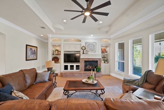 166 Tranquil Place, Waxahachie, TX 75167