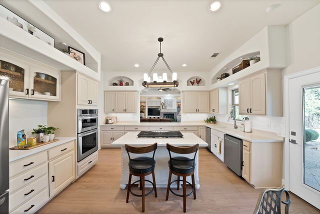 166 Tranquil Place, Waxahachie, TX 75167