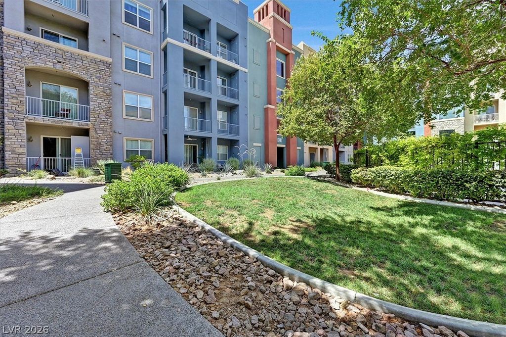 38 East Serene Avenue 304, Las Vegas, NV 89123 — photo 3