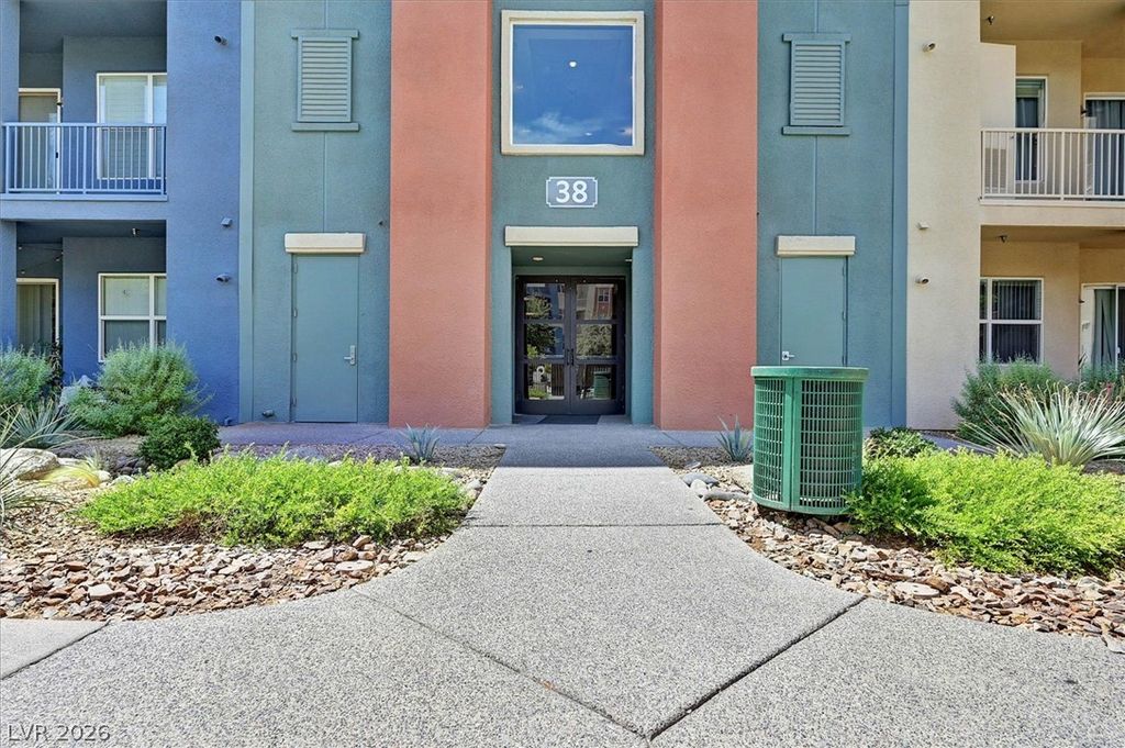 38 East Serene Avenue 304, Las Vegas, NV 89123 — photo 4