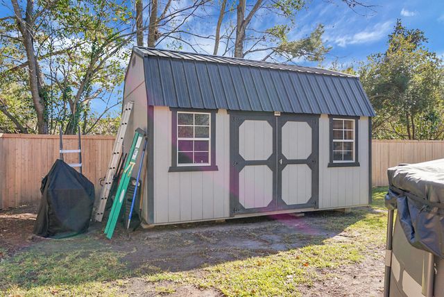 203 Violet Drive, Summerville, SC 29483