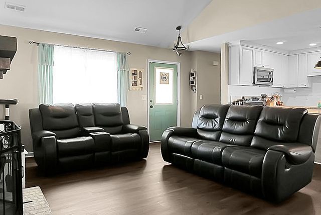 203 Violet Drive, Summerville, SC 29483