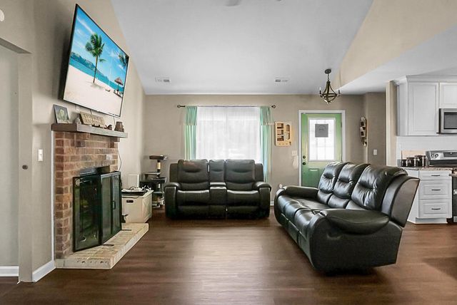 203 Violet Drive, Summerville, SC 29483