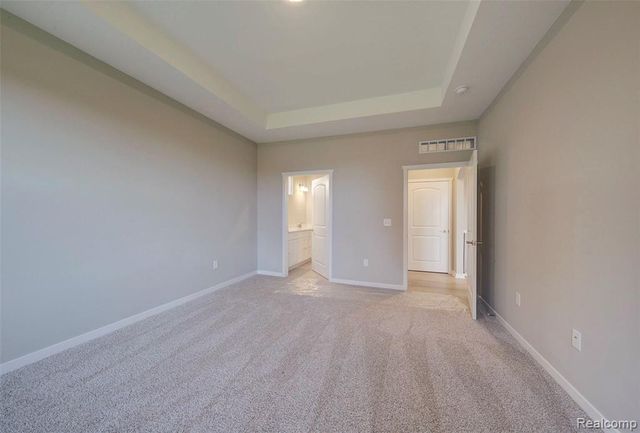 MOH 78 Round Rock Dr, Howell, MI 48843