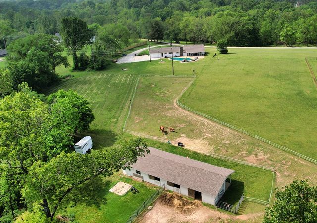 12728 4 K Ranch Drive, Rogers, AR 72756