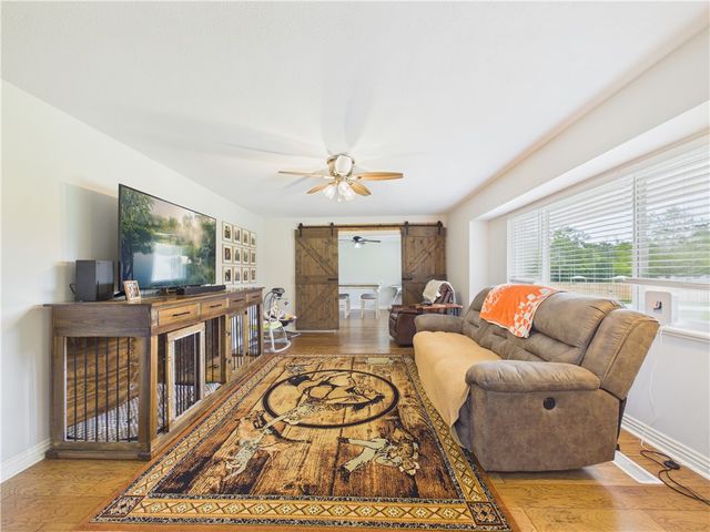 12728 4 K Ranch Drive, Rogers, AR 72756