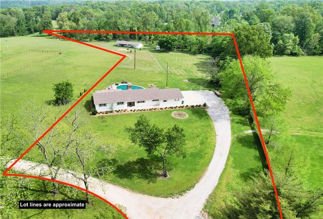 12728 4 K Ranch Drive, Rogers, AR 72756