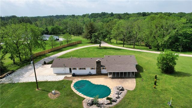 12728 4 K Ranch Drive, Rogers, AR 72756