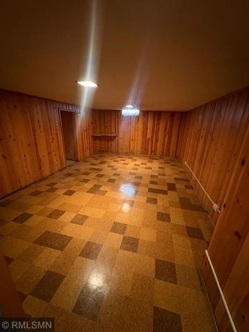 1656 Hazel Street N, Saint Paul, MN 55119