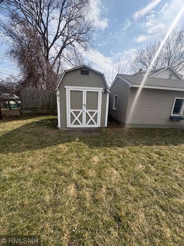 1656 Hazel Street N, Saint Paul, MN 55119