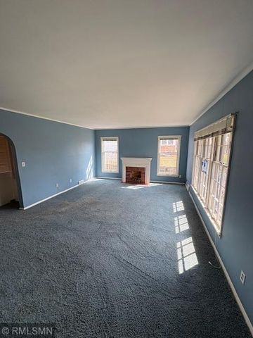 1656 Hazel Street N, Saint Paul, MN 55119