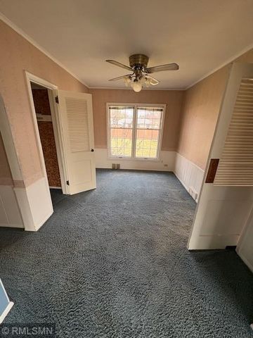 1656 Hazel Street N, Saint Paul, MN 55119