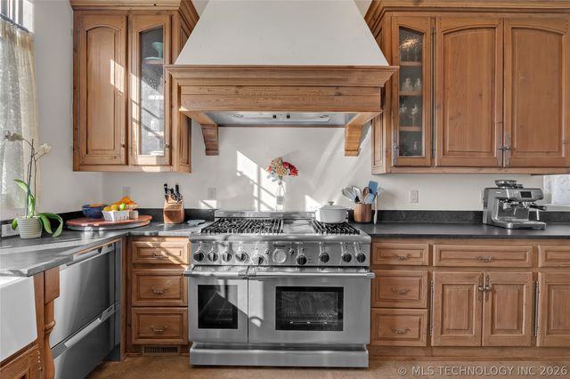 3347 S Utica Avenue, Tulsa, OK 74105