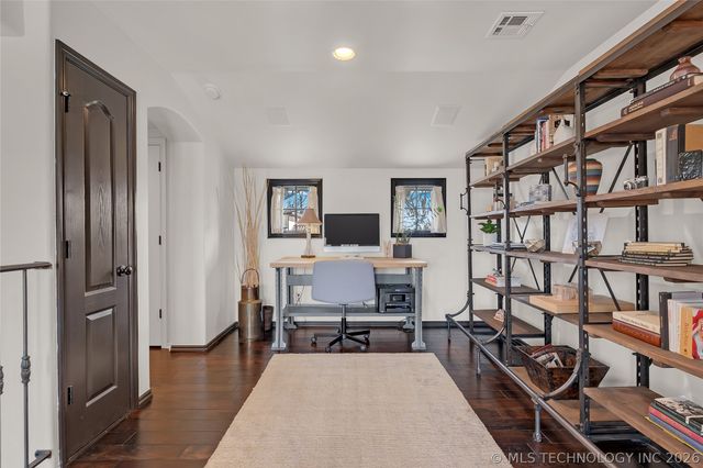 3347 S Utica Avenue, Tulsa, OK 74105