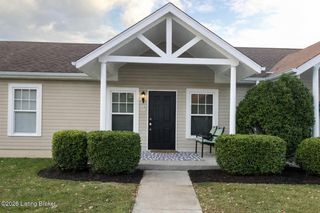 1607 Young Ct, Louisville, KY 40211